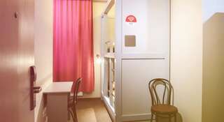 Гостиница Привет Хостел Москва Кровать в общем двухместном номере для мужчин и женщин-5