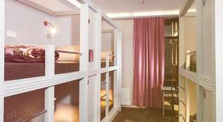 Гостиница Привет Хостел Москва Кровать в общем 6-местном номере для мужчин и женщин-7